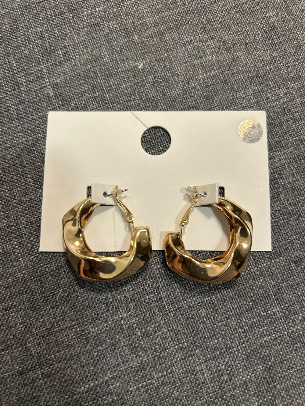 Zara Shiny Gold Twisted Hoop Earrings - Women Jewelry - Picture 4 of 4